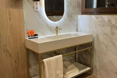 Hotel Suites Feria in Madrid — foto 6