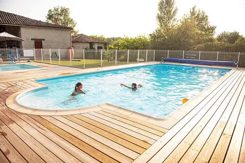 Camping Fargogne in Puygaillard-de-Quercy