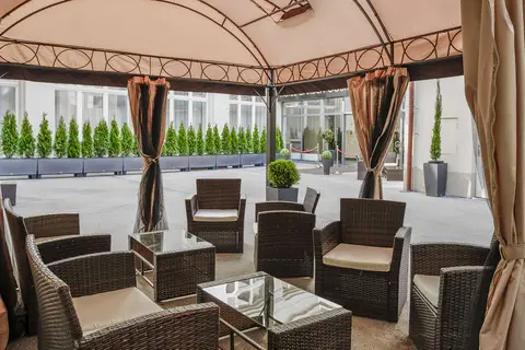 Hotel Garden Court in Praag — foto 9