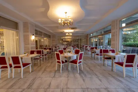 Side Crown Palace in Manavgat — foto 27