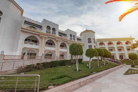 Old Palace Resort in Pool bar, foto 21