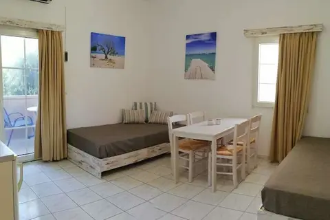 Evina Rooms & Villas in Δημοτική Ενότητα Γουβών — foto 3