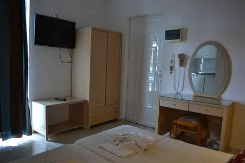 White Palace Studios in Φαληράκι — foto 20