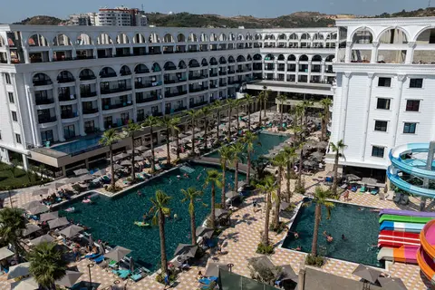 Fafa Aqua Palace Hotel in Golem — foto 11