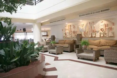 Hotel Queens Bay in Kissonerga — foto 18