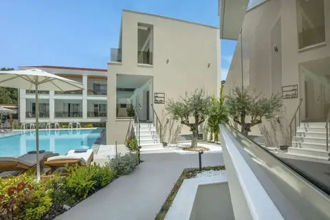 Mirablue Luxury Residences in Πευκοχώρι — foto 5