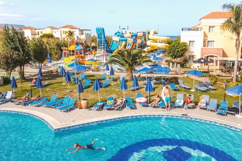 Chrispy Waterpark Resort in Kolymbari — foto 13