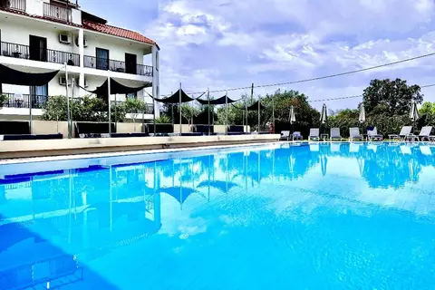 Bruskos Hotel & Suites in Άγιος Γεώργιος — foto 23