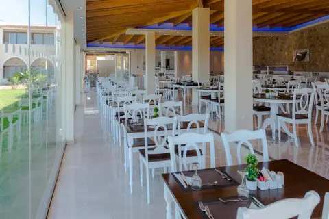Saint George Palace Hotel in Άγιος Γεώργιος — foto 27