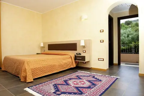 BV Borgo del Principe in Zambrone — foto 21