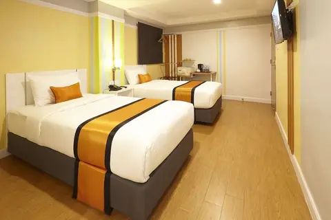 Anya Nana at Sukhumvit Bangkok in Bangkok — foto 13