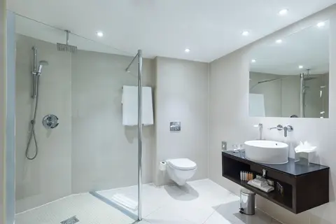 Park Grand London Heathrow in Londen — foto 17