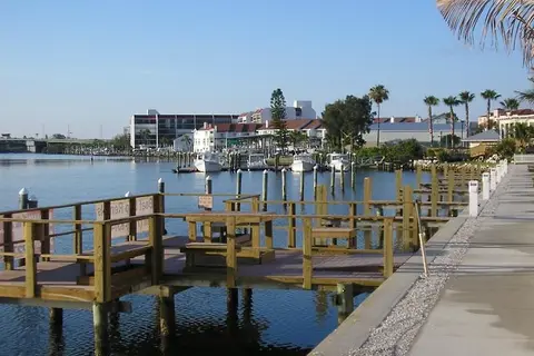 Barefoot Beach Resort in Indian Shores — foto 2