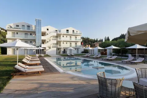 V Luxury Suites in Korfoe — foto 2
