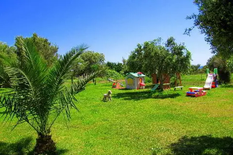 Monambeles Villas in Σβορωνάτα — foto 3