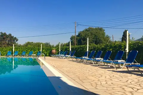 Bruskos Hotel & Suites in Άγιος Γεώργιος — foto 2