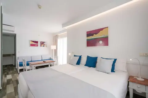 Guya Wave Hotel in Capdepera — foto 7