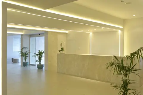 Sunrise Gardens Hotel in Παραλίμνι — foto 9