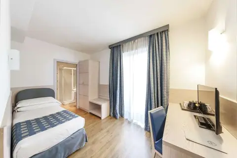Hotel Caravel Torbole in Nago-Torbole — foto 3