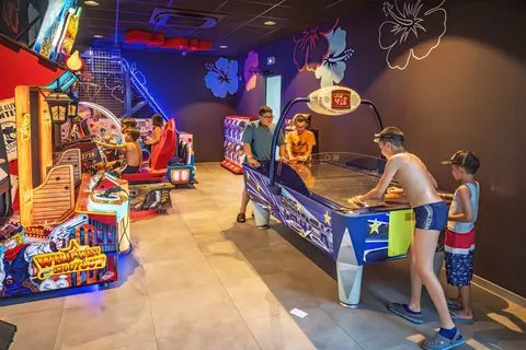 Camping Les Pirons foto 11