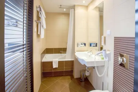 Qubus Hotel Lodz in Łódź — foto 12