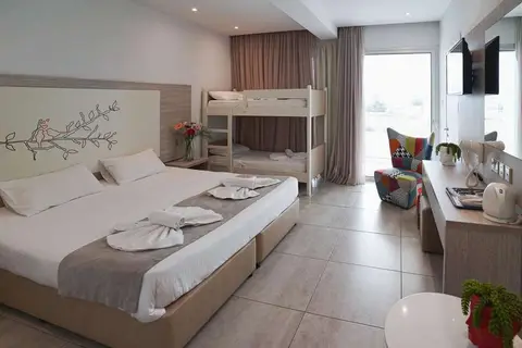 Nicholas Color Hotel in Ayia Napa, foto 4