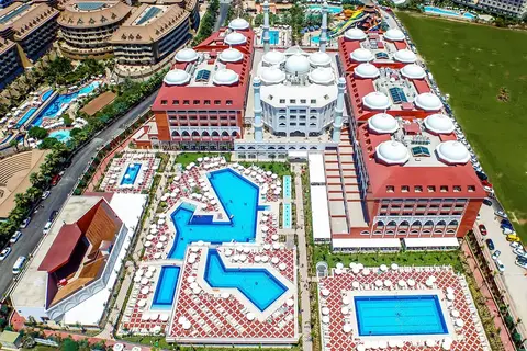 Royal Taj Mahal Hotel in Manavgat