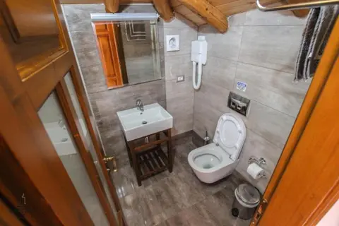 Hotel Kastro in Gjirokastra — foto 8