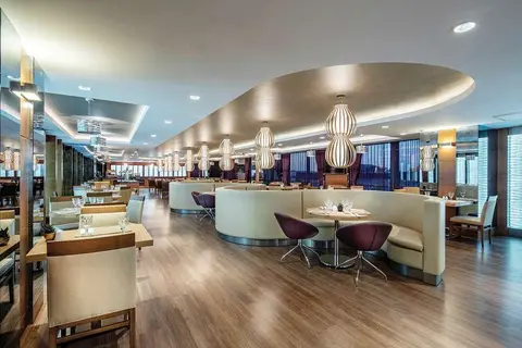Doubletree by Hilton Istanbul Topkapi Hotel in Bayrampaşa — foto 17
