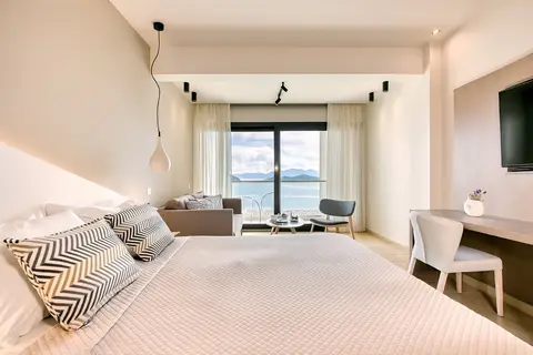 KBR Kassandra Bay Resort & Spa in Καλύβια — foto 27