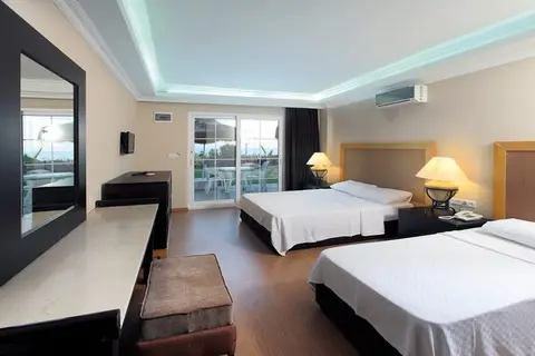 Manaspark Deluxe Hotel Oludeniz in Fethiye — foto 9