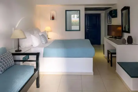 Veggera Hotel in Perissa Santorini — foto 20