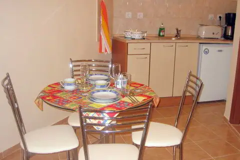 Flora Apartments by Persey Travel Agency in Самоков — foto 10