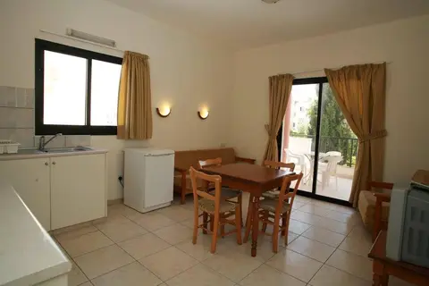 New York Plaza Hotel Apartments in Paphos — foto 15