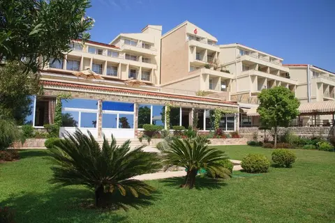 Hotel Palas in Petrovac na Moru — foto 19