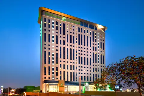 Holiday Inn & Suites Dubai Festival City in Dubai