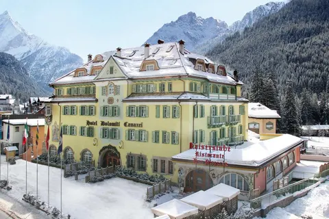 Schloss Dolomiti foto 1