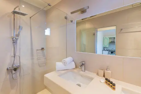 Ziogas Luxury Apartments in Ύψος — foto 3