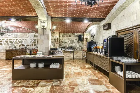 Toledo Imperial in Toledo — foto 14