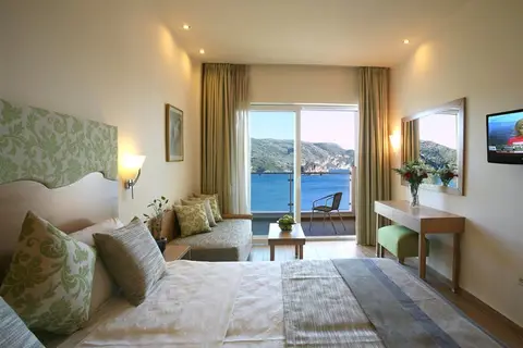 Akrotiri Beach Resort Hotel in Παλαιοκαστρίτσα — foto 15