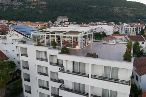 Skyprime Hotel in Budva