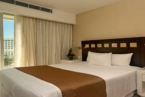 Sunset Royal Beach Resort in Cancùn — foto 10