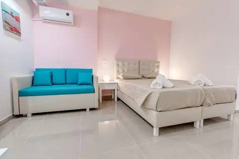 Palotel Luxury Hotel in Γουβιά — foto 3