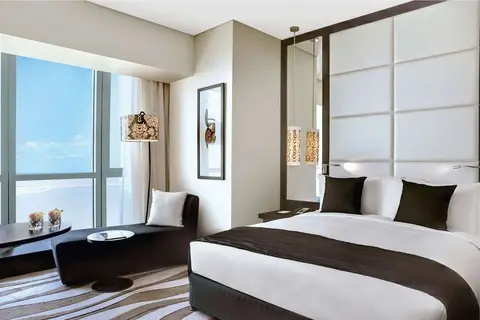 Sofitel Abu Dhabi Corniche in الدَّانَةْ — foto 3