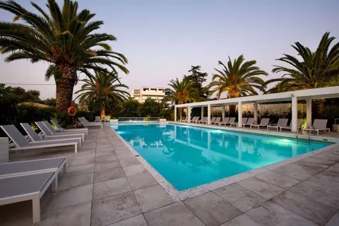 Tryp by Wyndham Corfu Dassia in Ύψος