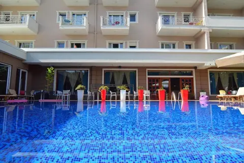 Sandy Beach Resort in Golem — foto 7