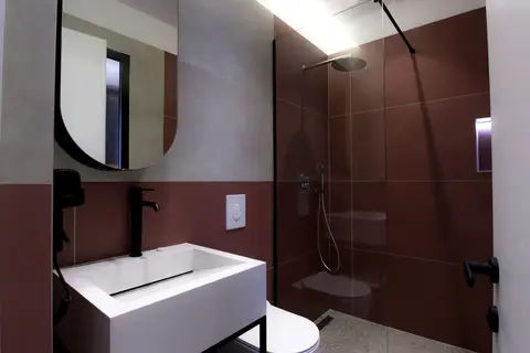Bazaar Hotel in Tirana — foto 8