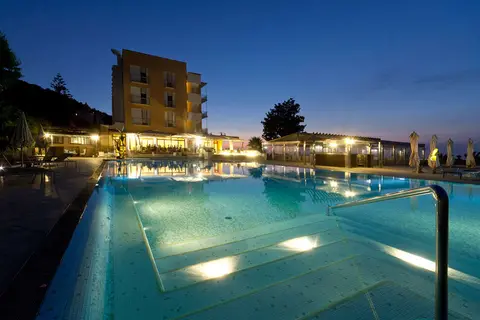 Grand Hotel Moon Valley in Vico Equense — foto 23