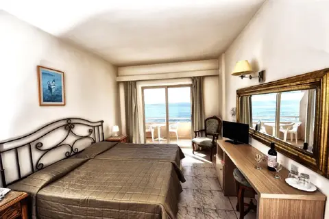 Piere Anne Beach Hotel in Ayia Napa — foto 6