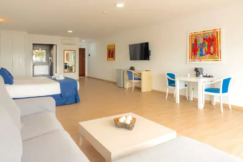 Hotel LIVVO Budha Beach in Santa Maria — foto 5